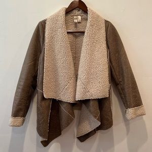 FOREVER 21 Women’s Jacket (Medium)